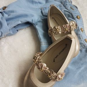 Gold Rampage girls shoes